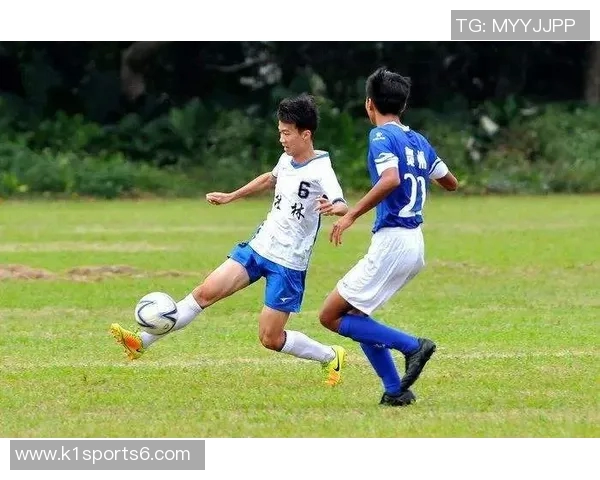 足球走水现象解析及其对比赛结果的影响探讨与应对策略
